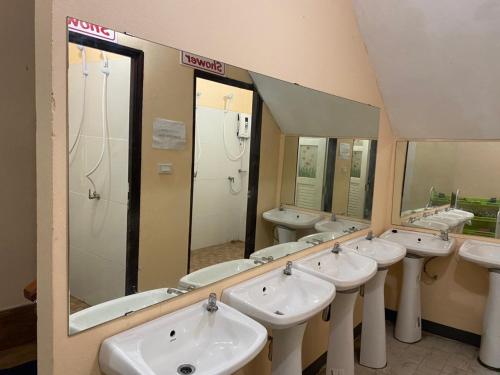 Ванная комната, Khao Sok Inn Hostel in Кхао-Сок (Сураттхани)