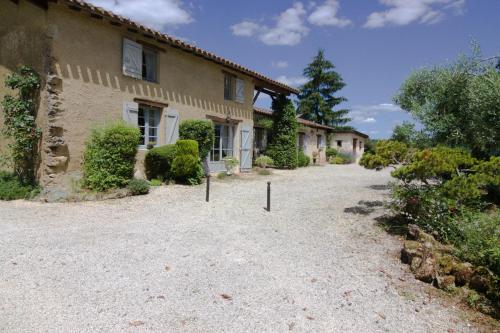 Vista exterior, Au Bel Air in Seissan