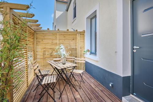 Balcony/terrace, Duplex High Standing 7'➤Fontainebleau⎮45'➤Paris + Terrace in Veneux-les-Sablons