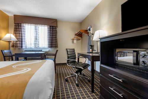 Quality Inn & Suites Warren in Warren, USA