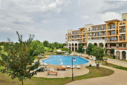 Lighthouse Golf Apart Complex&Villas, 