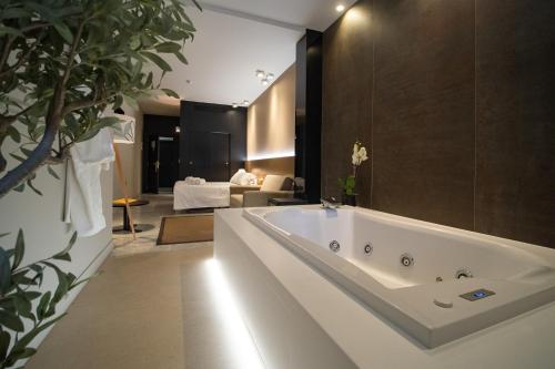 Superior Double Room with Spa Bath Hotel Barrameda 22