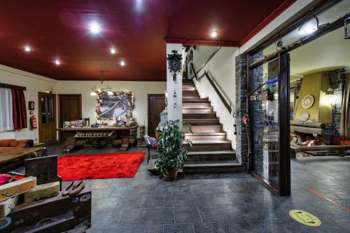 大堂, Hotel Teloneio in 格菲拉普拉卡