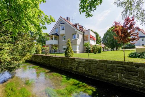 Haus am Mühlenweg II - sonnige und moderne Ferienappartements - Apartment - Bad Wörishofen