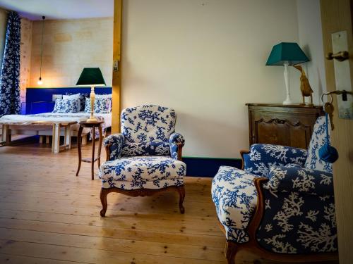 Book the Deluxe Double Room with Shower Deluxe Double Room with Shower