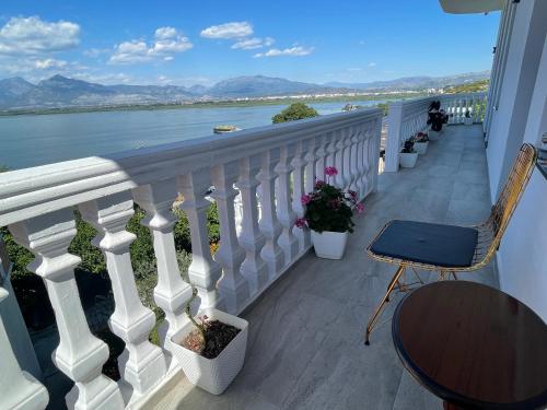four generation hotel in Шкодра