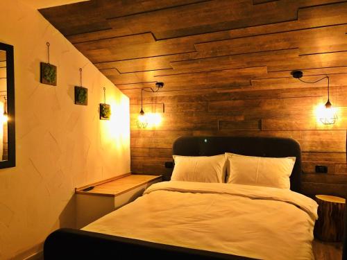 Four-Bedroom House image 10