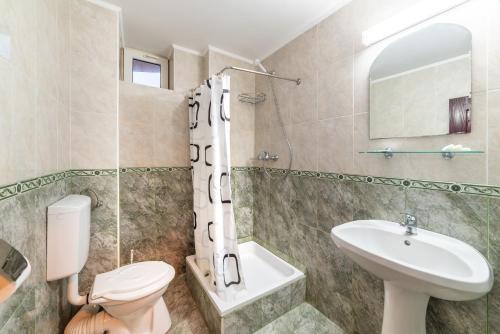 HOTEL GIULIA - locatie centrala – Eforie Nord, CA
