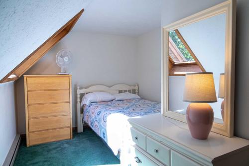 Cozy Bartlett Townhome Less Than 3 Mi to Attitash Mountain - image 11