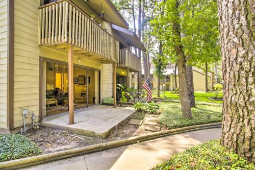 Walden Golf Course Condo Near Lake Conroe! in Montgomery (TX)