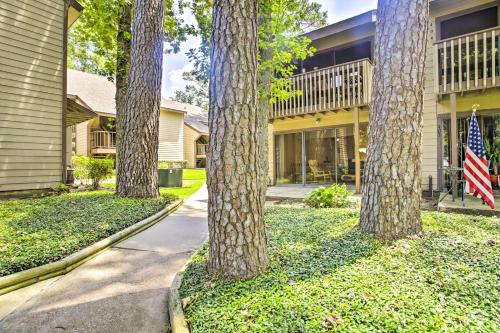 Walden Golf Course Condo Near Lake Conroe! in Montgomery (TX)
