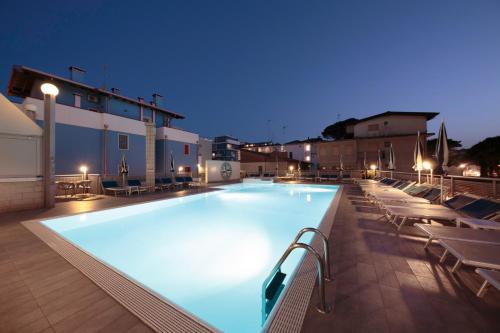 Hotel Bristol - main image