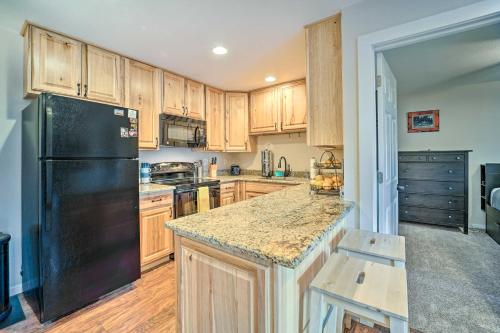 Durango Resort Condo with Balcony and Mtn Views! in Durango Mountain Resort, USA