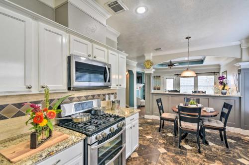 Spacious and Central Katy Retreat 27 Mi to Houston! in Katy, USA