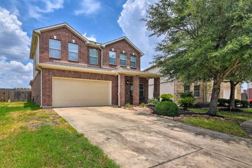 Spacious and Central Katy Retreat 27 Mi to Houston! in Katy, USA