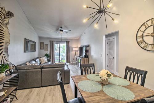 Hinesville Condo Grill, 4 Mi to Fort Stewart in 翰斯維爾 (GA)