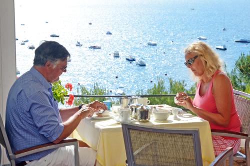 Hotel Sant Roc - image 12