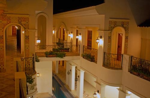 374996235 GRAN HOTEL VICTORIA