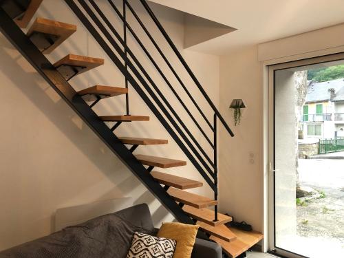 Jolie maison de ville en bord de Neste 8/9 pers in Sarrancolin