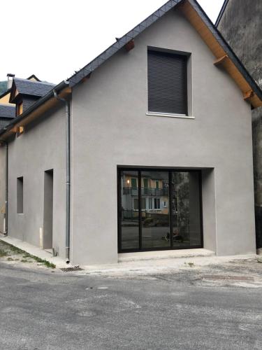 Вход, Jolie maison de ville en bord de Neste 8/9 pers in Sarrancolin