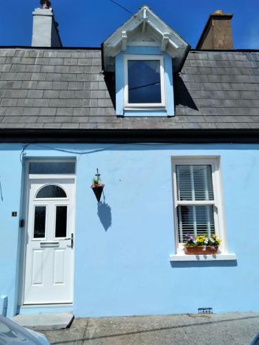 Sea View Cottage, 2 bedrooms with stunning views Sea View Cottage, 2 bedrooms with stunning views