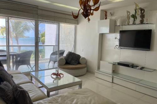 Hermoso Apartamento Vacacional con Vista al Mar en Sun Rise