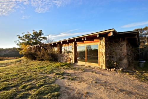 Snowy Wilderness - Accommodation - Ingebyra