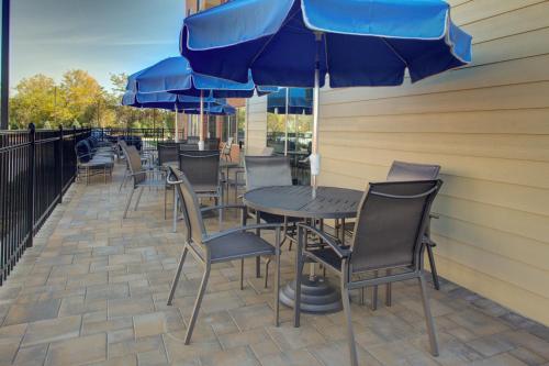 Fairfield by Marriott Inn & Suites Detroit Canton
