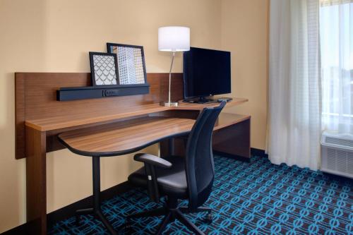 Fairfield by Marriott Inn & Suites Detroit Canton