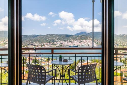 Aegeon Hotel - Skopelos Town