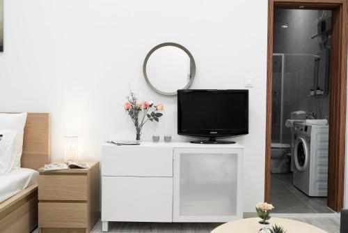 City Center Quiet Flat - image 6