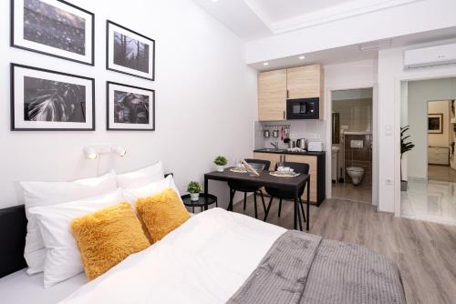 Charming studio at downtown - image 12