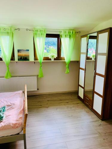 Villa Goncalves, Komplette Wohnung mit Parkplatz und Wallbox vor der Tür in Calw, Deutschland
