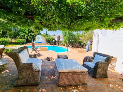 FLH Alvor House with Garden and Pool gîte à louer Montes de Cima