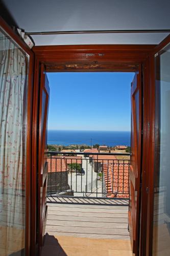 Balcony/terrace, Vrachos Villas in Lampi