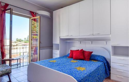 Gorgeous Apartment In Marina Di Caronia With Wifi in Caronia (Sicily)