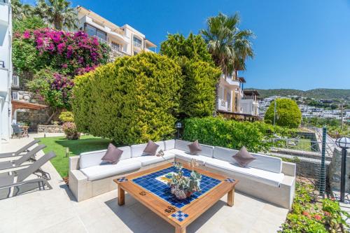 Premium Villa - Amazing Seaviews in Konacik