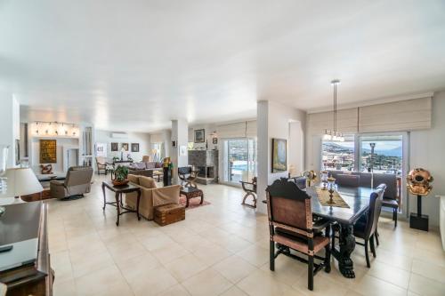 Premium Villa - Amazing Seaviews in Konacik
