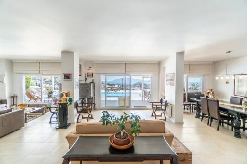 Premium Villa - Amazing Seaviews in Konacik