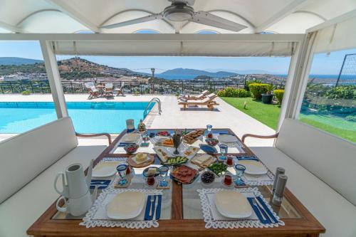 Premium Villa - Amazing Seaviews in Konacik