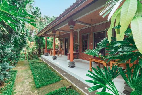 Suastika Lodge Bali