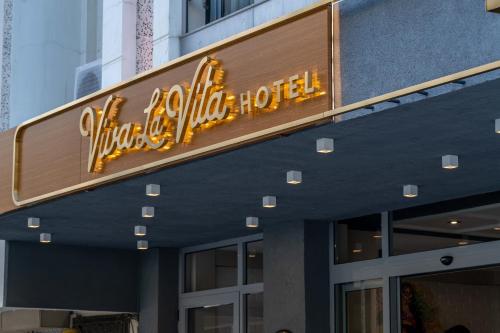 Viva La Vita Hotel