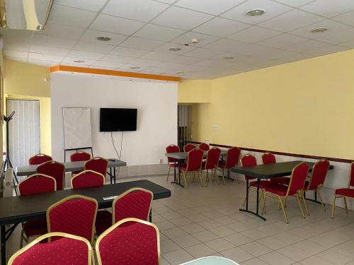 Tisza Alfa Hotel - image 8