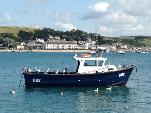 Petrock Holiday Cottages - image 4