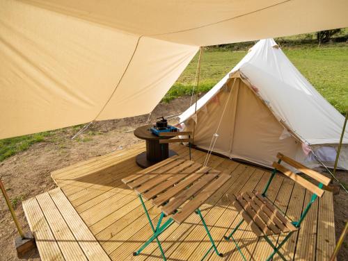 Naturally Glamping