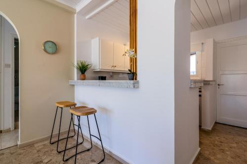 مطبخ, Keylana's 2-BR Apt in Pyla in Pyla