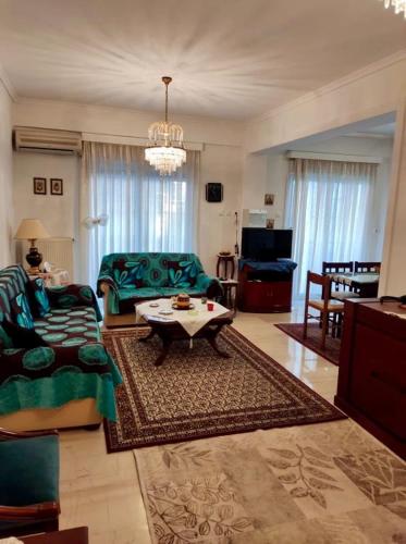 Marys House , Lovely 2-bedroom Apartment