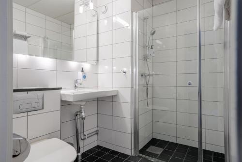 Quality Hotel Park Södertälje City - image 7