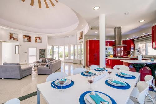 Villa Amelia by Ezoria Villas in Tersefanou