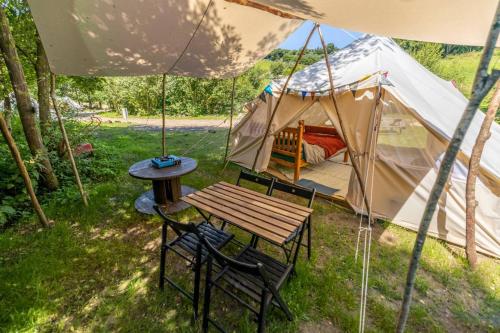 Naturally Glamping